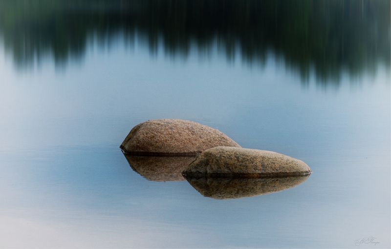 камни отражение озеро Минимализмphoto preview