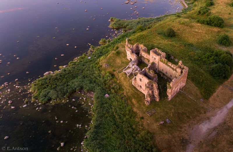 пейзаж, замок, эстония Руины на берегу моряphoto preview