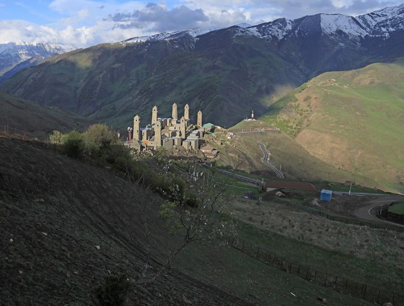 Кавказ, Чечня, Шарой, башни, крепость, музей Шаройphoto preview