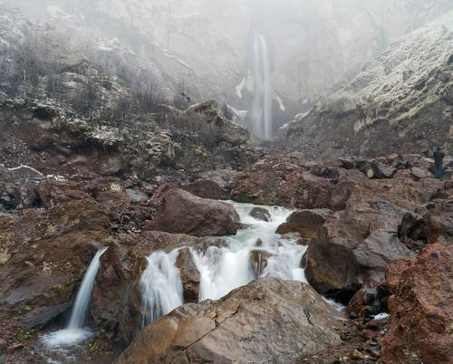 май месяц, водопад Султан,в Урочище  Джилы-Су, Кабардино - Балкария....