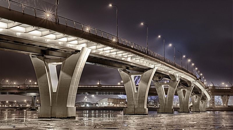 Яхтенный мост весенней ночью. Cанкт-Петербург.photo preview