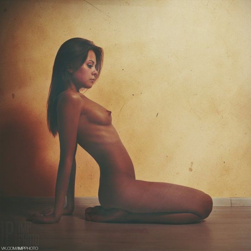 Girl, Light, Nude, Wall, Woman orangephoto preview