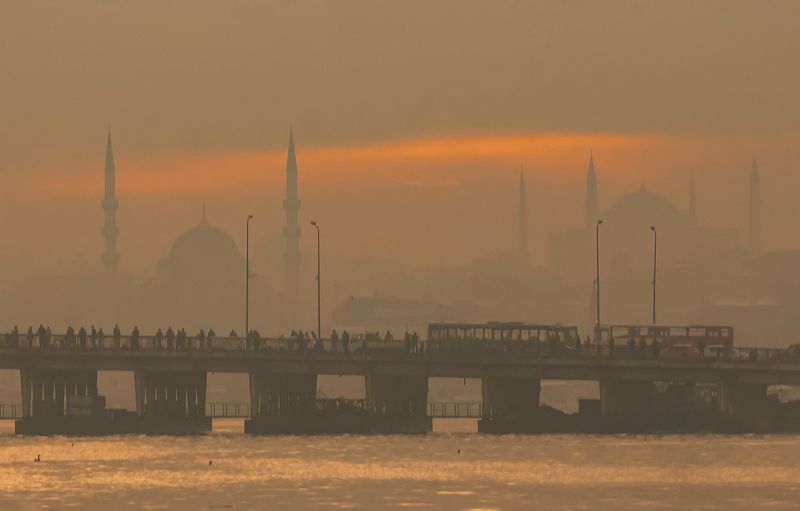 street, photography,istanbul,fog,morning,mood Fogy morning at İstanbul фото превью