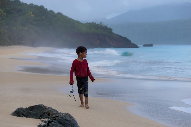 пейзаж, море, шторм, пляж, тропики Малыш и мореphoto preview