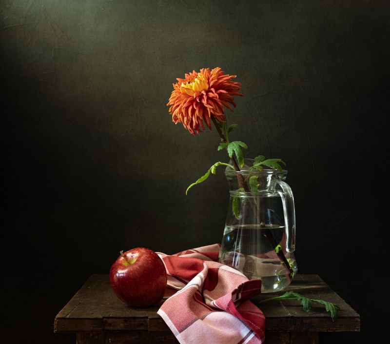 натюрморт, цветы, хризантема С яблокомphoto preview