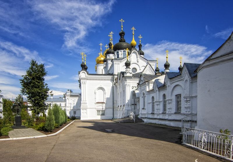 Богоявленско-Анастасиин монастырь.