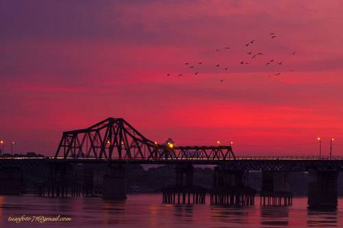 Long Biên Birdge sunset