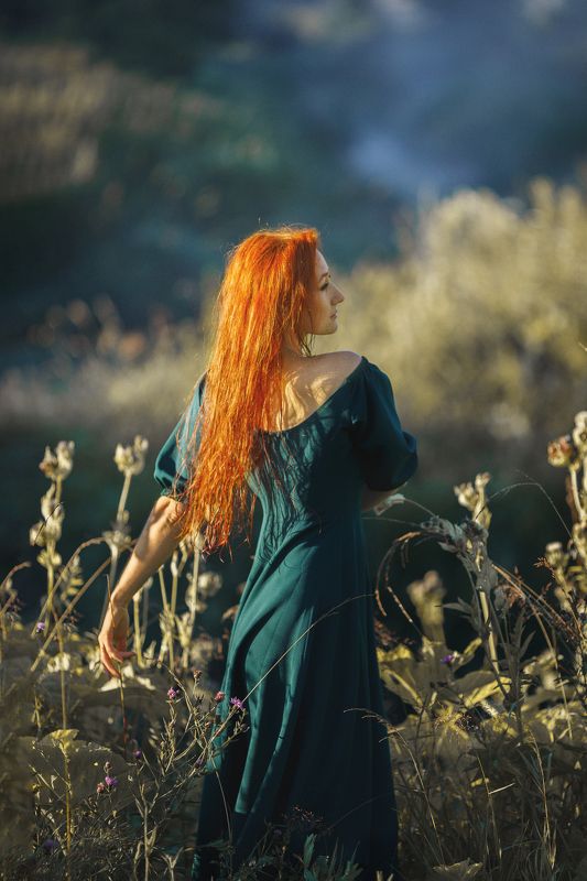 длинные волосы, рыжая, портрет, жанр, лицо, женщина, цвет, утро , туман Настяphoto preview