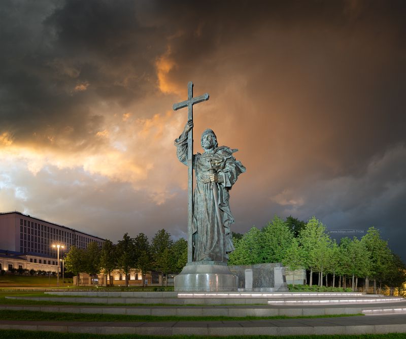 Памятник Владимиру Великому. Город Москва (Россия)