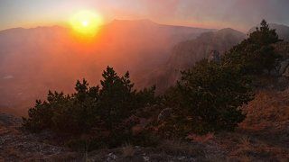 В лучах уходящего солнца