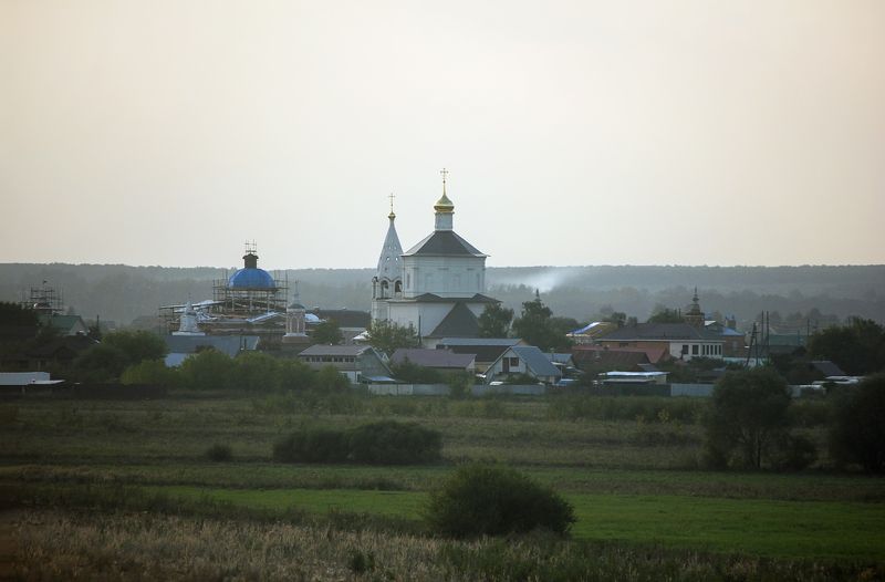 Вид на Бобренев монастырь