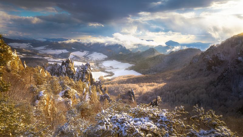 Winter on Sulov rocks