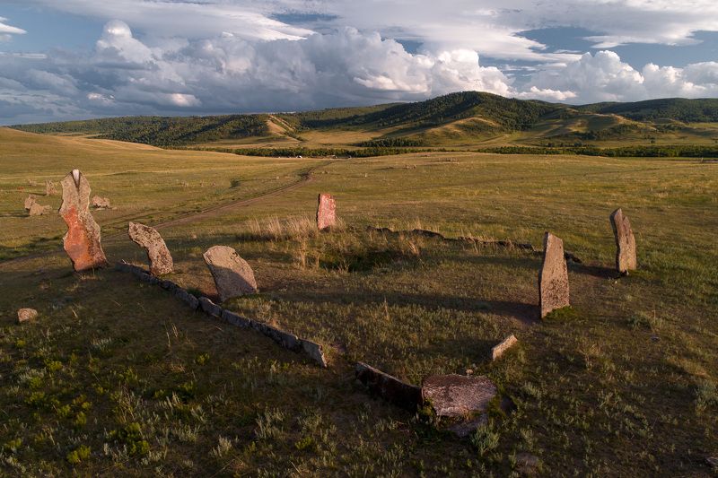 Хакасия Курганы менгиры