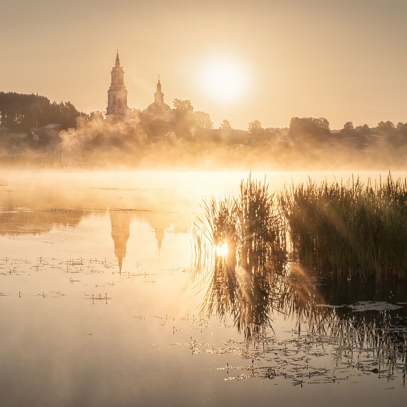 утро, туман, церковь Кипящее золото рассветаphoto preview