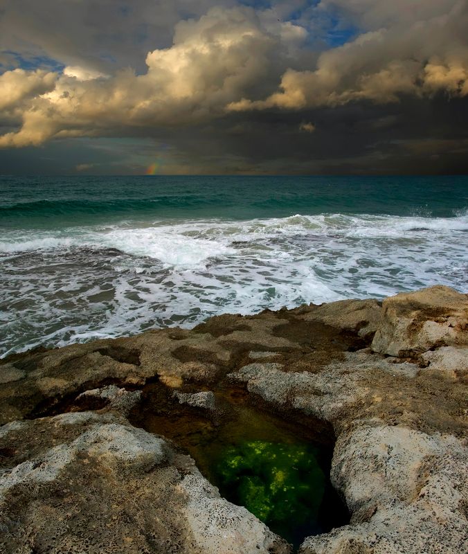 Морской пейзаж с далёкой радугой.photo preview