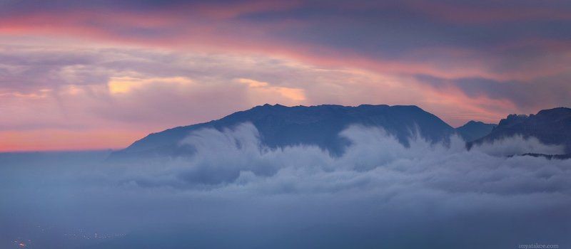 Горы, Крым, Туман Вечер в горахphoto preview
