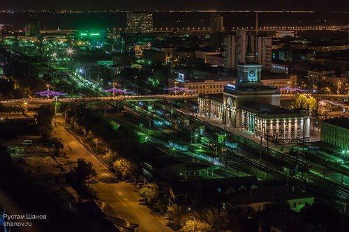 Ночь, улица, фонарь, ж/д Вокзал, Волгоград. 
