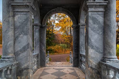 Entrance to autumn