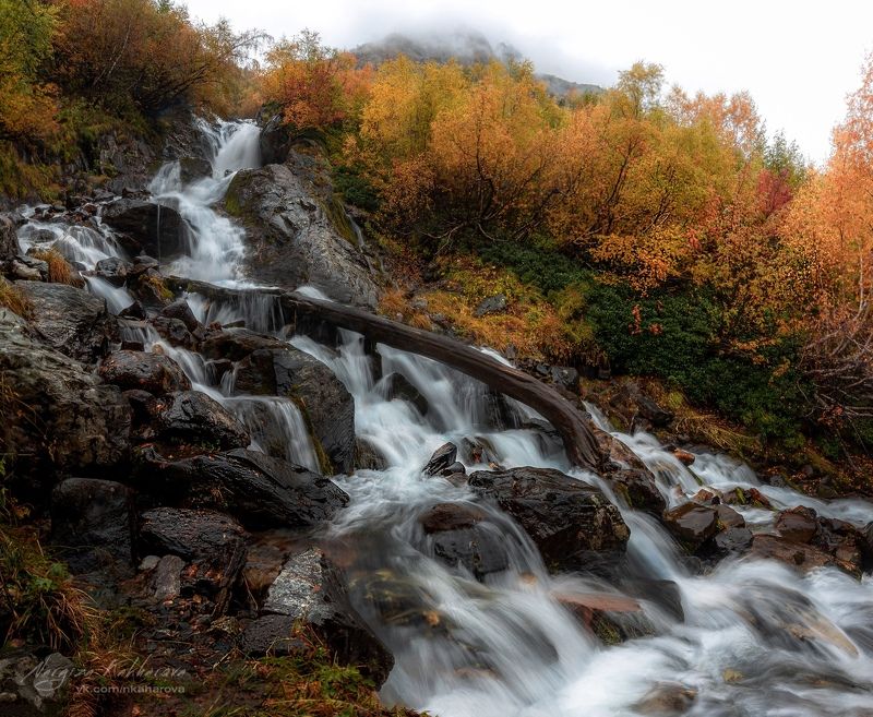 Осенний Чучхурский водопад