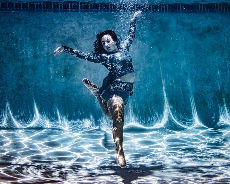 #Under Water Photography Dancingphoto preview