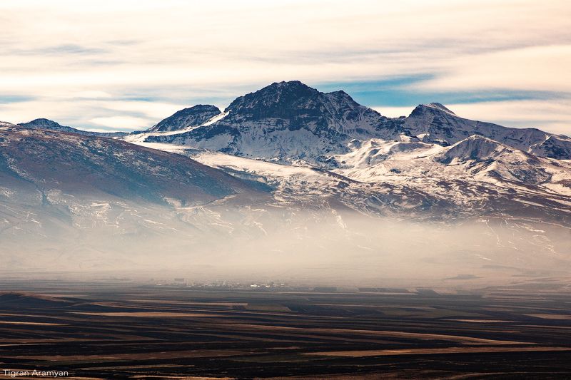 Армении.Гора Арагац
