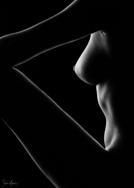 Shades of light on woman body