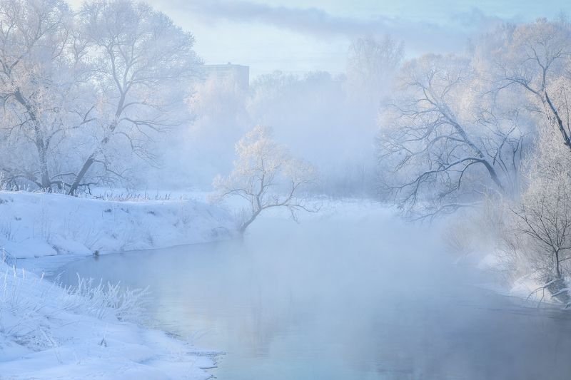 Холодное утро на реке