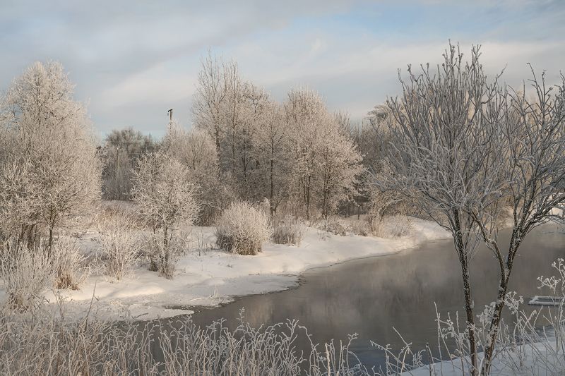 Морозным утро у реки Истра...