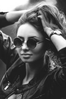 Julia black