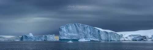 Айсберги в Антарктическом Проливе
