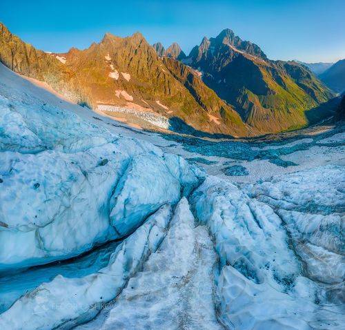 Ледник Аксаут
