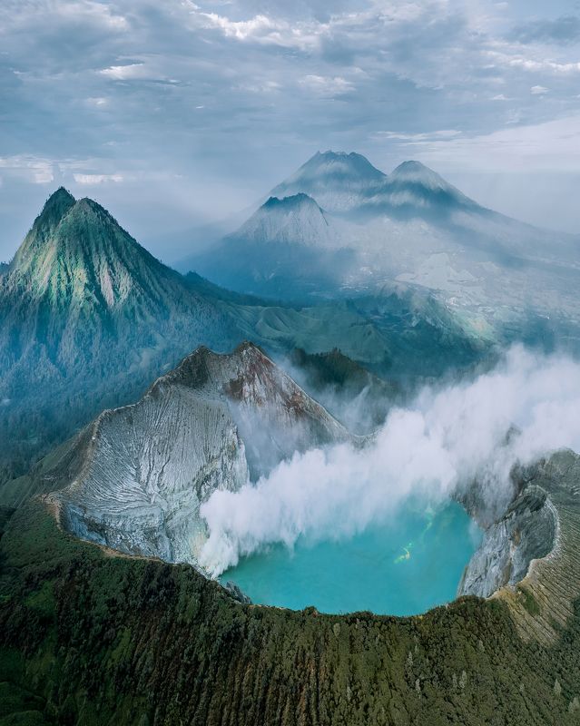 Вулкан Иджен / Индонезия