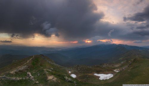 Карпаты. Вечерняя панорама с горы Поп Иван.