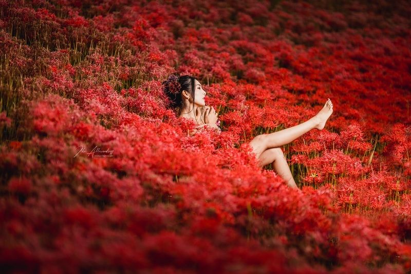 Those red flowers…