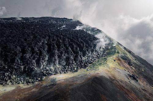 Кратер Авачинского вулкана. Камчатка.