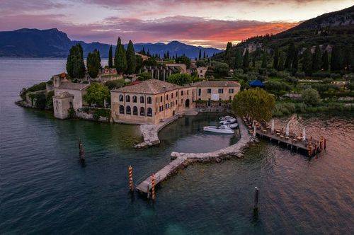 Sunrise in Lago di Garda