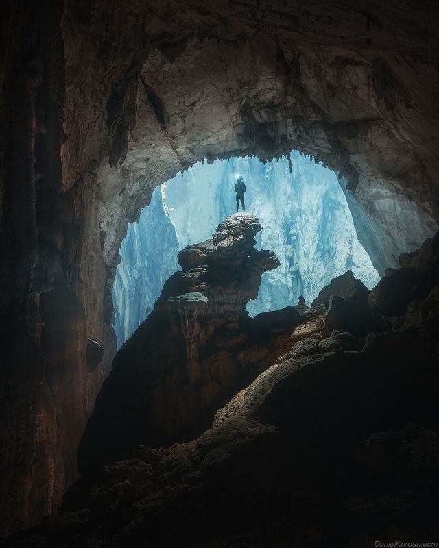Vietnam Son Doong - the largest cave in the world