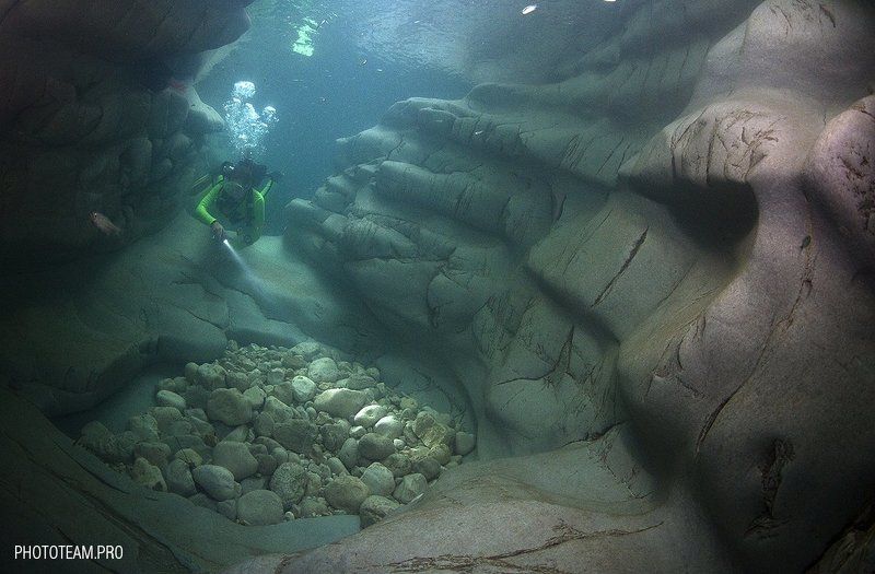 Дайвинг Подводное Каньон Дайвинг в каньонахphoto preview