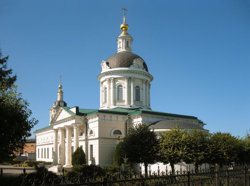 Коломна. Церковь Михаила Архангела.