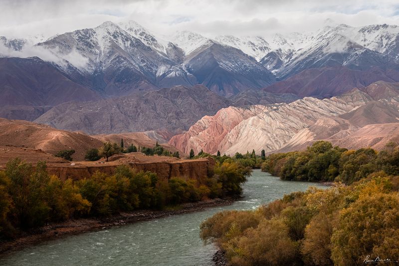 Kyrgyz mountains and the river of Kekemeren