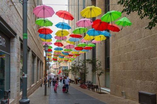 Иерусалим. Зонтики