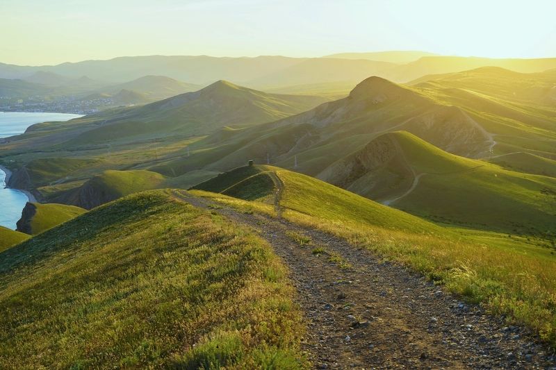 Зелёный холм Осетия