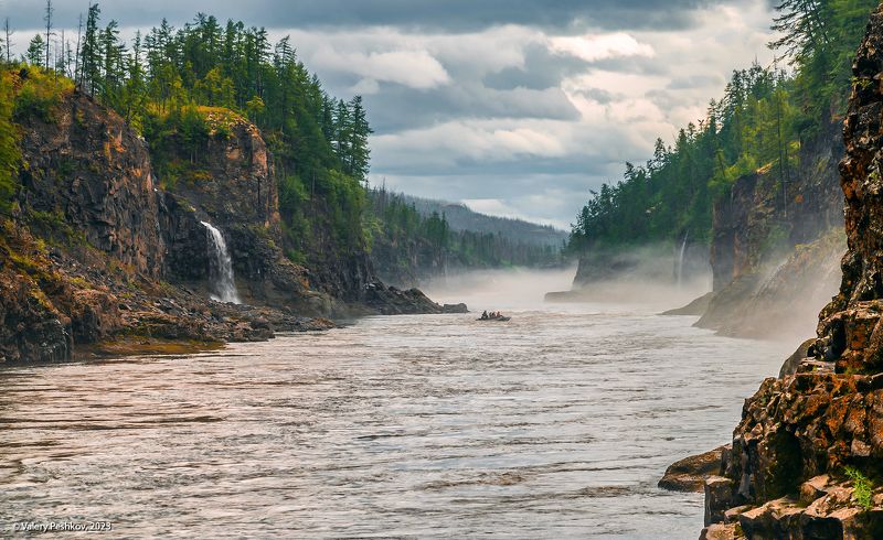 Водопад 2 брата Путорана