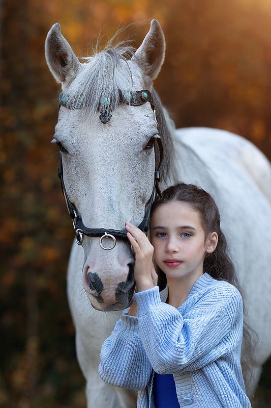 Девочка и лошадь 