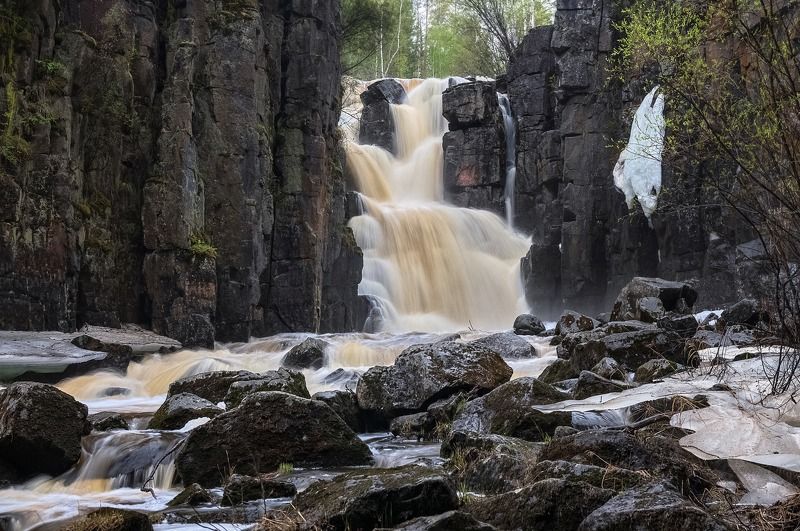 Уковский водопад