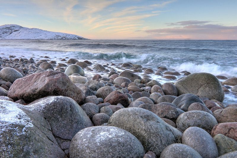 Каменный пляж в Териберке Кольский п-п