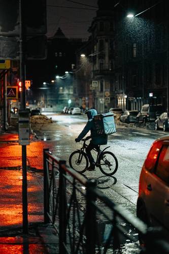 Мистика зимних улиц ночного Питера | Кадр три