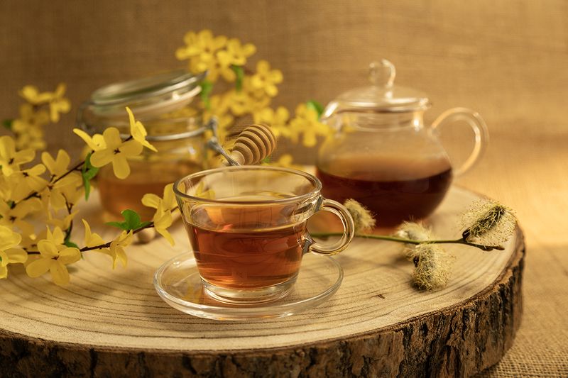 Весенний чай с медом