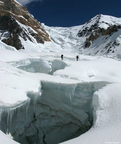 Выход с ледопада на леднике Хабарвивхац