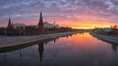 утро у стен Кремля
